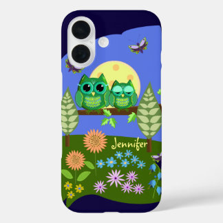 Funda iPhone 16 Lechuzas en tierra de verano y nombre personalizad