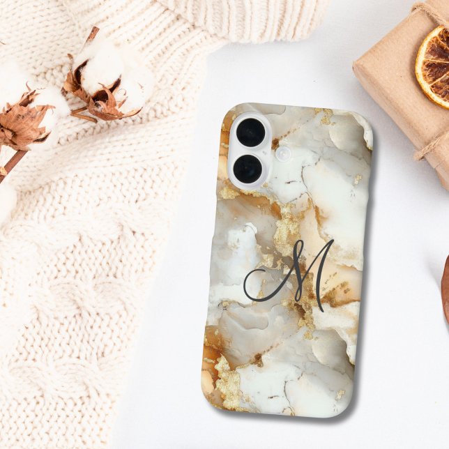 Funda iPhone 16 Mármol de acuarela gris dorado inicial monograma (Gold Gray White marble Watercolor Wash Alcohol Ink Monogram initial iPhone case)
