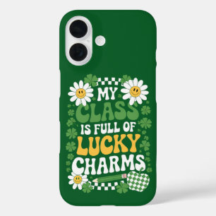Funda iPhone 16 Mi clase está llena de amuletos de la suerte día d