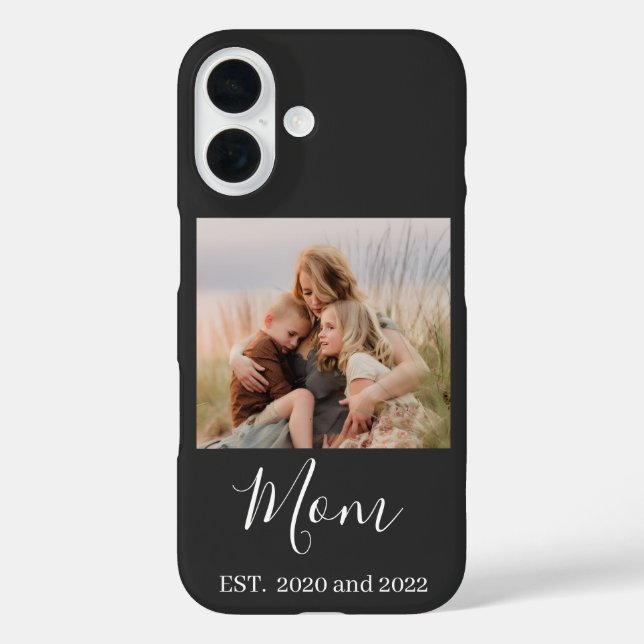 Funda iPhone 16 Mom Established Black Elegant Photo Script (Reverso )