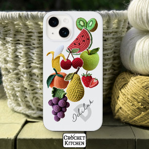 Funda iPhone 16 Monograma de colección de frutas crochet StickerBo
