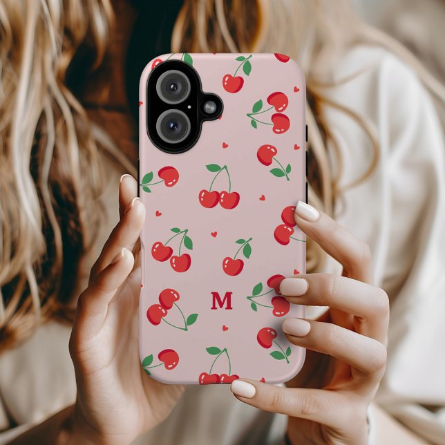Funda iPhone 16 Monograma de nombre personalizado de Cherry Hearts (Subido por el creador)