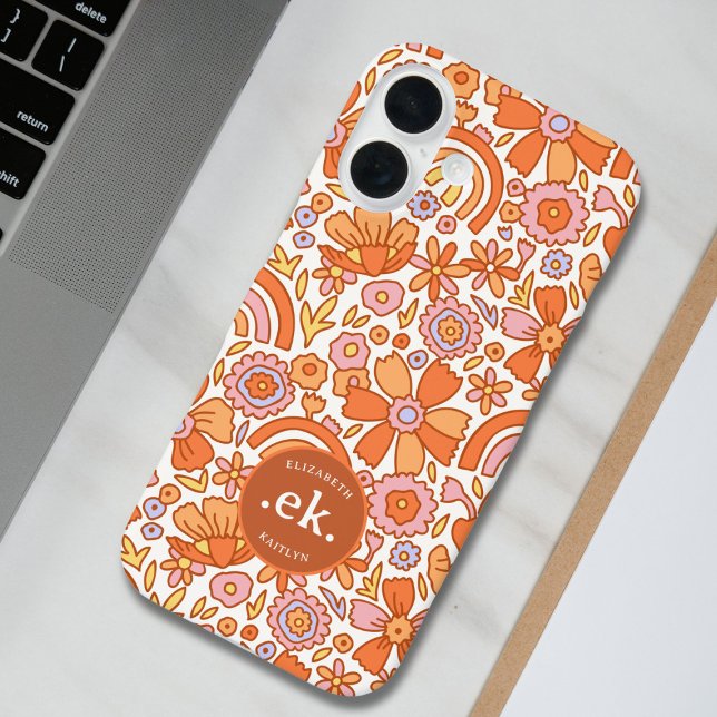Funda iPhone 16 Monograma Groovy Retro Naranja Florals (Subido por el creador)