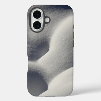 Funda iPhone 16 Montículos de Nieve Brillantes Naturaleza Abstract