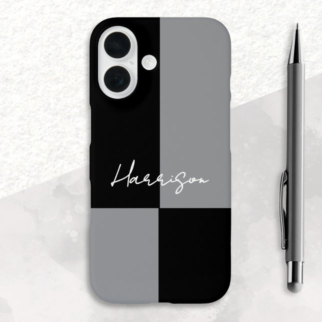 Funda iPhone 16 Nombre personalizado negro gris del bloque de colo (A phone case with black and gray color block design, with custom name in white script typography)