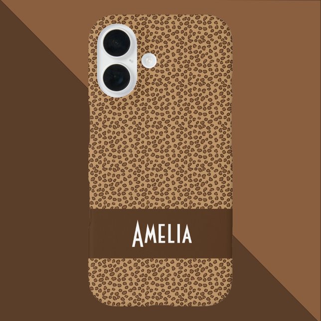 Funda iPhone 16 Patrón de impresión de leopardo (A brown leopard print phone case with a name that you can personalize!)