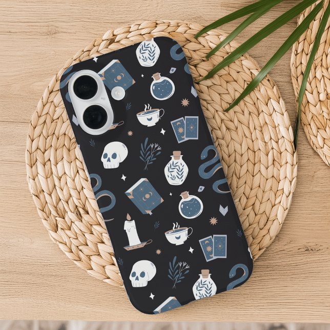 Funda iPhone 16 Patrón de serpiente místico Boho Crystal Skull (Subido por el creador)