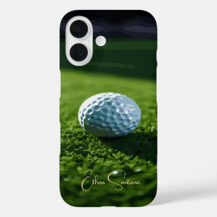 Funda iPhone 16 Pelota de golf de nombre personalizado en la hierb