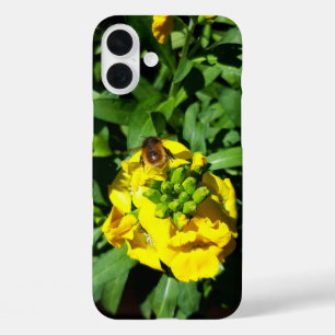 Funda iPhone 16 Plus Abeja a las flores amarillas