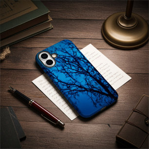 Funda iPhone 16 Plus Árbol azul personalizado en lluvia