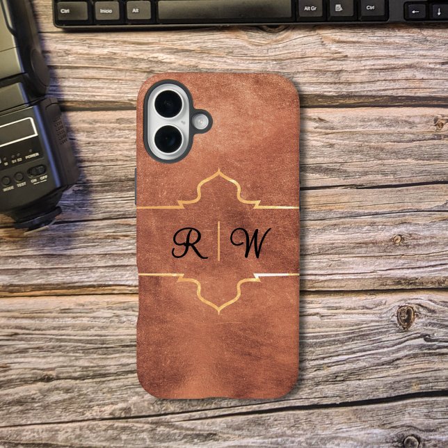 Funda iPhone 16 Plus Cobre Rústico Monograma Personalizado (Subido por el creador)