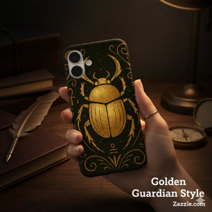 Funda iPhone 16 Plus El viejo Scarab Mystique Gold sobre el negro