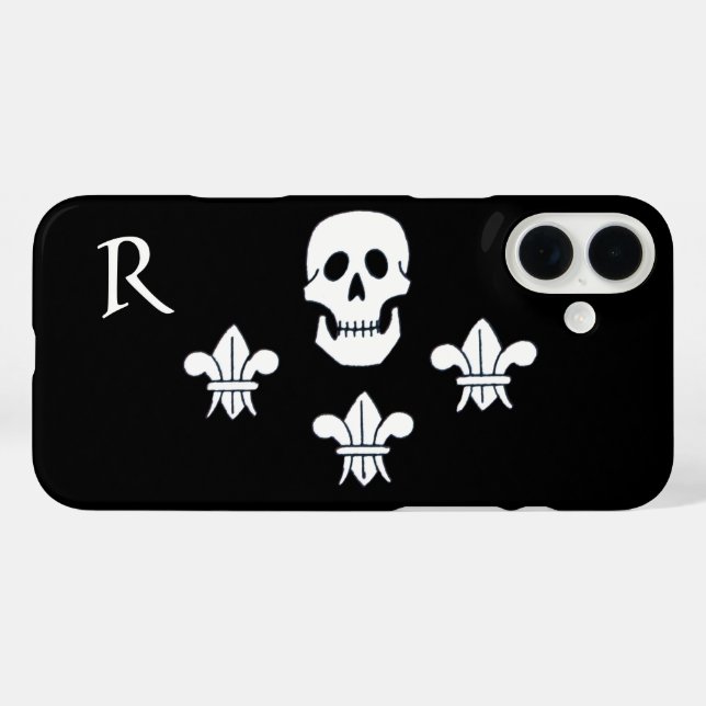 FUNDA iPhone 16 PLUS JOLLY ROGER SKULL Y TRES LILIES FLAG MONOGRAM (Reverso  (Horizontal))