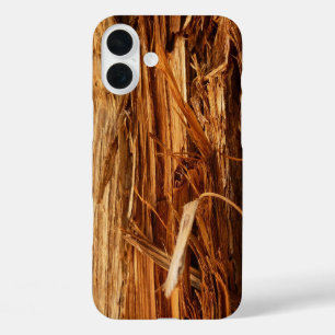 Funda iPhone 16 Plus Mira de corteza de madera texturizada de cedro