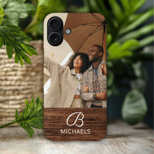 Funda iPhone 16 Plus Monograma Foto Madera de grano Nombre personalizad