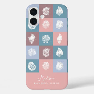 Funda iPhone 16 Plus Patrón de sellos de nombres y ubicaciones personal