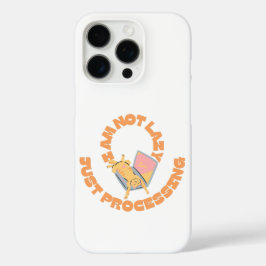 Funda iPhone 16 Pro Gato Divertido Durmiendo en Portátil