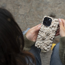 Funda iPhone 16 Pro Ivory Bloom