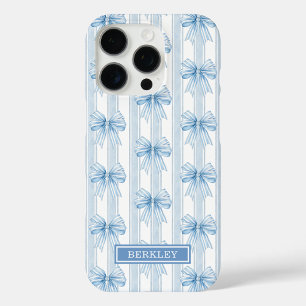 Funda iPhone 16 Pro Lazos Coquette Azules en Rayas Monogramadas