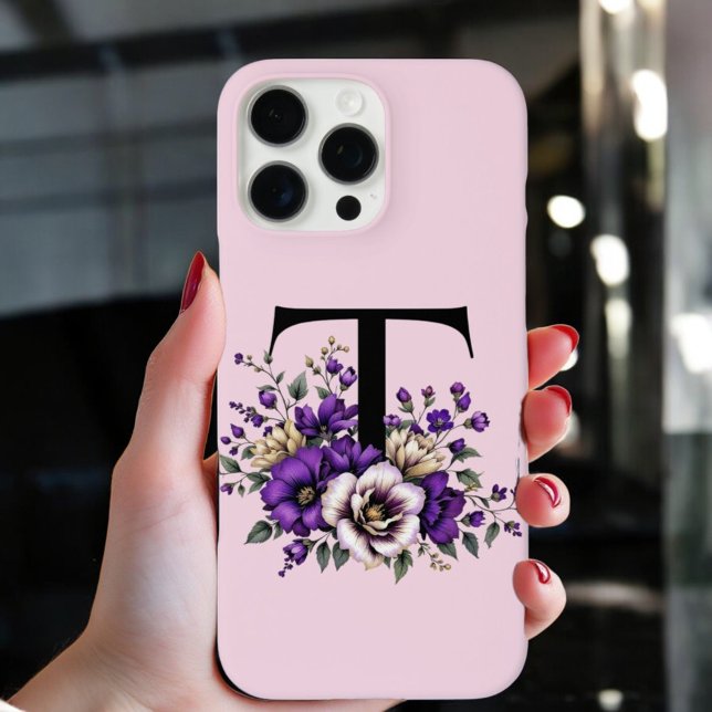 Funda iPhone 16 Pro Max Bloom de lavanda: 'T' inicial monogramada (Subido por el creador)