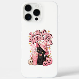 Funda iPhone 16 Pro Max En Mi Era de Bruja Acogedora Rosa Halloween