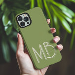 Funda iPhone 16 Pro Max Iniciales de monograma verde sabio moderno contemp<br><div class="desc">Los Fundas Modern Sage Green Monogram Initials Contemporary Phone 16 Pro Max presentan un monograma personalizado de su personalizado en la tipografía moderna de escritura. Perfecto para familia y amigos por cumpleaños,  Navidades,  vacaciones,  Día de la Madre,  Día del Padre y más. Diseñado por ©2024 Evco Holidays www.zazzle.com/store/evcoholidays</div>