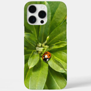 Funda iPhone 16 Pro Max Ladybug en Flores