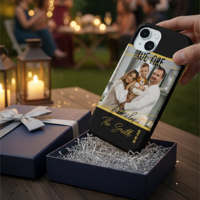 Funda iPhone 16 Pro Max Luxury Black & Gold Custom Family Photo Keepsake (Subido por el creador)