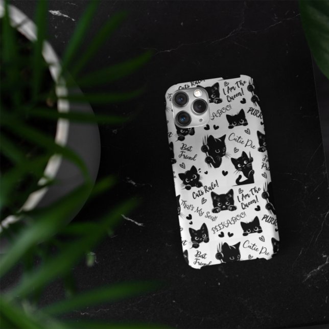 Funda iPhone 16 Pro Max Patrón de gatos y dichos negros (Cute Black Cats and Sayings with Hearts Pattern  for Cat Lovers and Halloween iPhone 15 Pro Max Case)