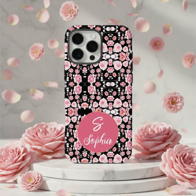Funda iPhone 16 Pro Max Stylish pink Flowers on black pattern Custom names (Subido por el creador)