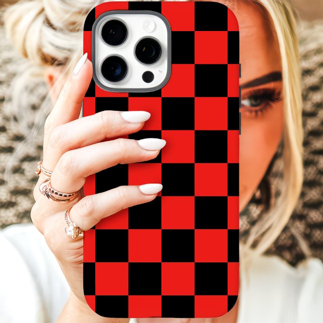 Funda iPhone 16 Pro Max Tablero de ajedrez rojo y negro (Subido por el creador)