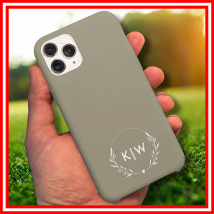Funda iPhone 16 Pro Max Verde Salvia y Blanco   Monograma de Iniciales Mod
