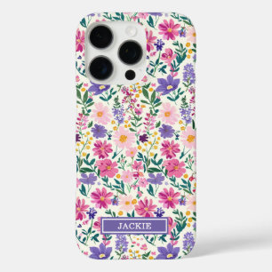 Funda iPhone 16 Pro Monograma de flores ditsy rosadas y moradas