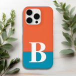 Funda iPhone 16 Pro Monograma Monogramado Simple Naranja Moderno Azul<br><div class="desc">Monograma Monograma Naranja simple moderno Blue Phone 16 Pro Funda presenta su personalizado personalizado inicial en un naranja y fondo azul de color. Personalice editando el texto en el cuadro de texto proporcionado. El color de fuente y de fuente se puede cambiar personalizando. Perfecto como regalo para su cumpleaños, Navidades,...</div>