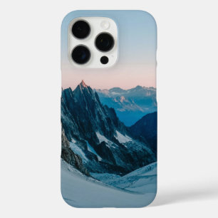 Funda iPhone 16 Pro Montaña De Nieve Bajo Cielo Crisp