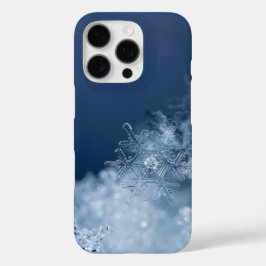 Funda iPhone 16 Pro Patrón de Snowmans y Snowflakes Seamless