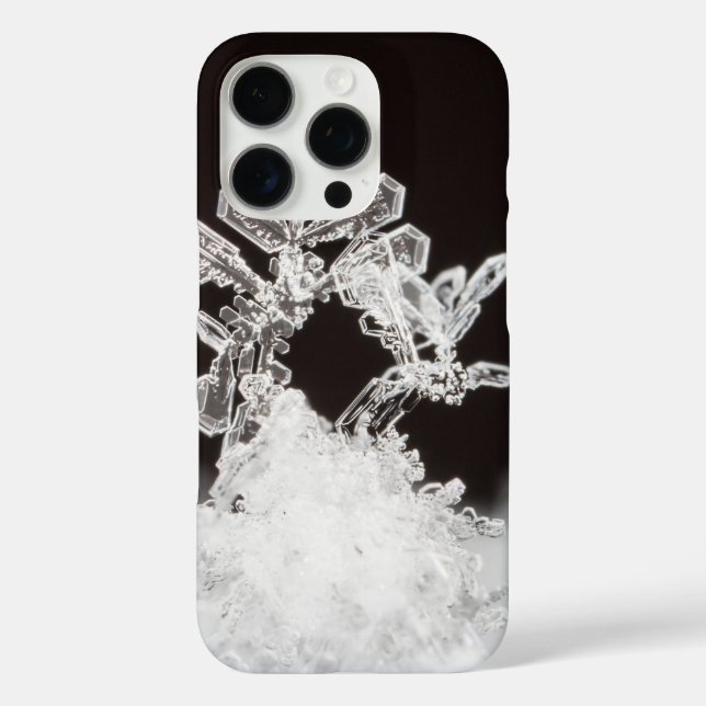 Funda iPhone 16 Pro Patrón de Snowmans y Snowflakes Seamless (Reverso )