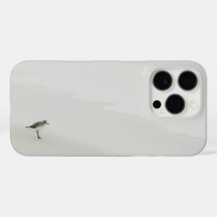 Funda iPhone 16 Pro Sandpiper costero en la playa