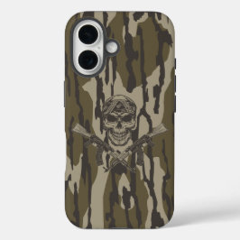 Funda iPhone 16 Rifle clásico y cráneo de Bottomland Camo Vintage