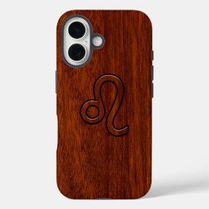Funda iPhone 16 Rótulo Leo Zodiac al estilo de madera de Mahogany