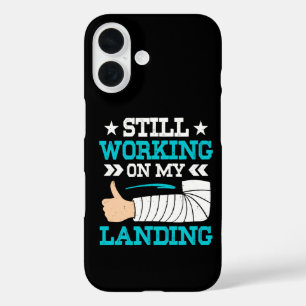 Funda iPhone 16 Todavía estoy trabajando en mi aterrizaje, supervi