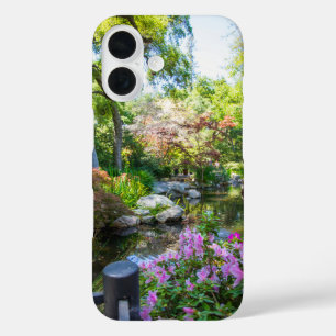 Funda iPhone 16 un hermoso paisaje primaveral en el jardín