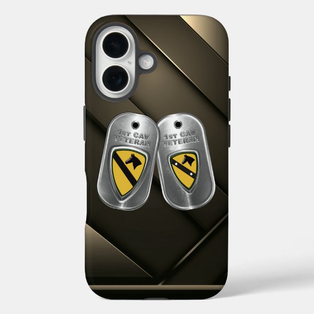 Funda iPhone 16 Veterano de la División de Caballería 1.ª de la CA (Reverso )