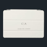 Funda mini para iPad simple y elegante en monogram<br><div class="desc">Moderno,  sencillo,  elegante,  monograma ipad,  beige claro. Solo edita tu producto en unos minutos. Puede cambiar el tipo de letra/tamaño/color y la posición utilizando "personalización adicional".</div>