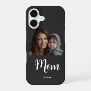 Funda Para iPhone 16 Año de Fundación de Mamá Escritura Moderna Negra