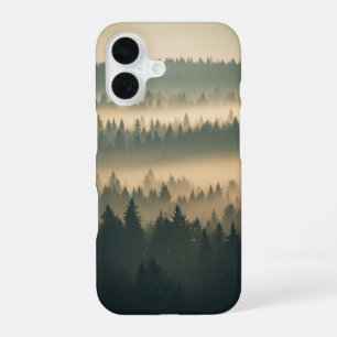 Funda Para iPhone 16 Bosque Antiguo Brumoso al Amanecer