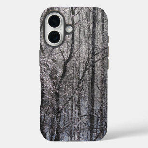 Funda Para iPhone 16 Bosque Gélido Brillante bajo la Luz de la Mañana I