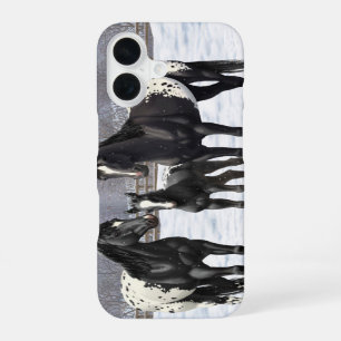 Funda Para iPhone 16 Caballos Appaloosa Negros En La Nieve