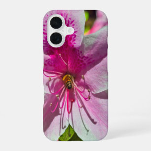 Funda Para iPhone 16 hermosas flores de azalea rosadas en Descanso Gard