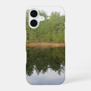Funda Para iPhone 16 Lago de Reflexión del Pino